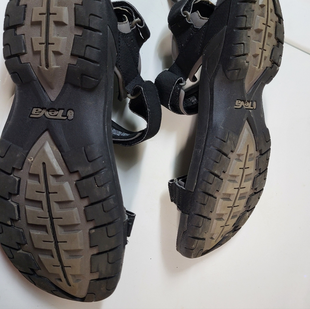 Mens Black Velcro Teva Sandals Size 11 - Picture 3 of 3